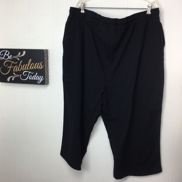 NWT Karen Scott Sport Black Cropped Pants - Picture 4 of 4